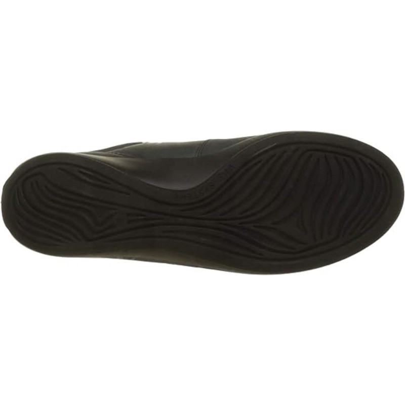 Ženske superge TBS ANYWAY predstavljajo popolno združitev moderne oblike in udobja. Njihova zračna zasnova omogoča udobno in zračno nošenje v vseh situacijah.