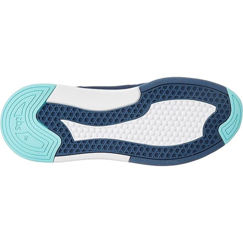 Ženske superge TBS CLADELL predstavljajo popolno združitev moderne oblike in udobja. Njihova zračna zasnova omogoča udobno in zračno nošenje v vseh situacijah. Poleg tega odličen oprijem podplata zagotavlja stabilnost in varnost pri vsakem koraku. 