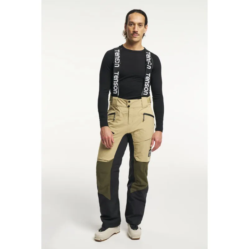 The TENSON Aero XX men's ski pants are part of the premium Freeride collection, designed for extreme skiing conditions – from cold, windy mornings to sunny afternoons on the slopes. The pants are versatile, adaptable, lightweight, and durable.