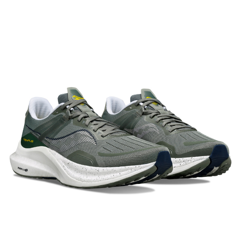 Stabilnostni čevelj Tempus Saucony ponuja neverjetno odzivnost v kombinaciji s prilagodljivim sistemom za korekcijo hoje, ki ga potrebujete za najboljše rezultate.
