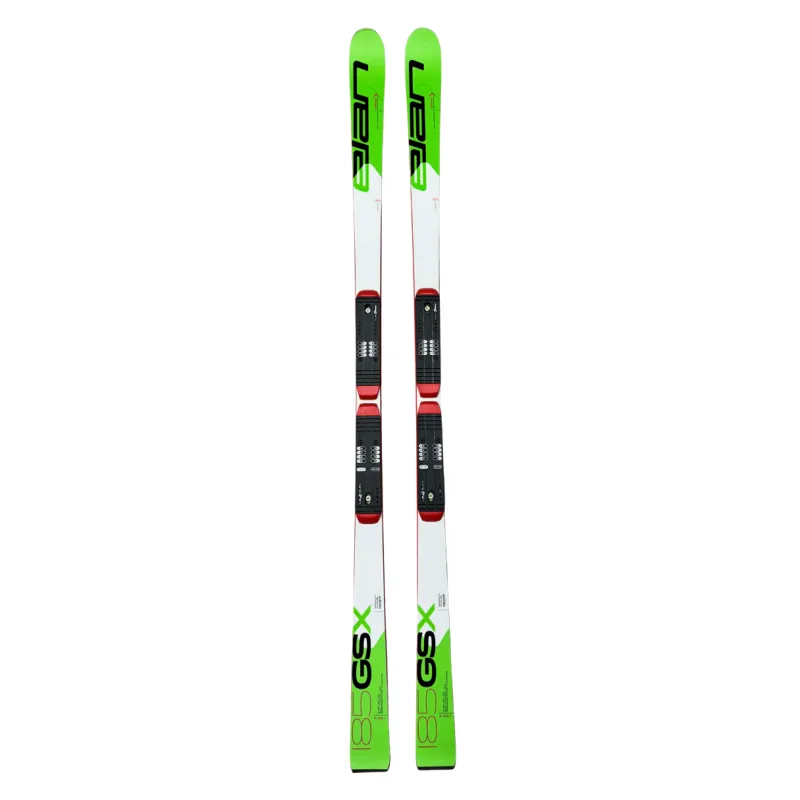 Vrhunske tekmovalne veleslalomske smuči ELAN GSX Master z Arrow tehnologijo in Titanalom. Natančnost, hitrost in stabilnost za master smučarje – AS Sport Outlet.