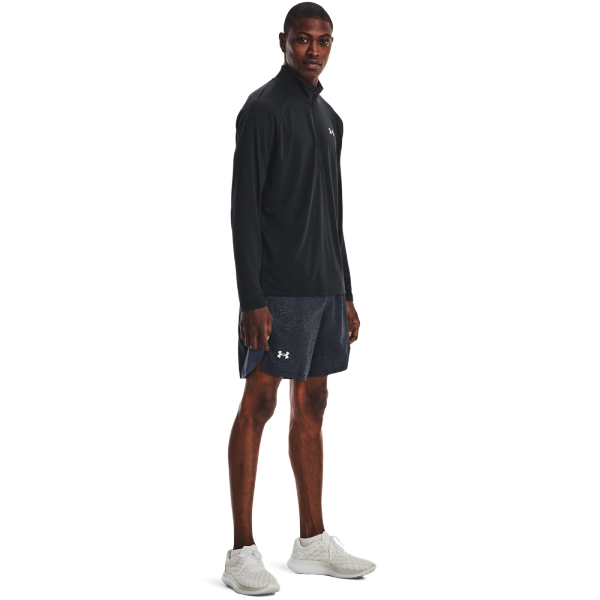 Moške kratke hlače UNDER ARMOUR Launch 7 Printed Short 1376582-044 - zasnovane za brezskrbno gibanje z lahkotno in raztegljivo tkanino. Notranja mrežasta podloga zagotavlja odvajanje vlage in zračnost, medtem ko elastičen pas nudi udobje.