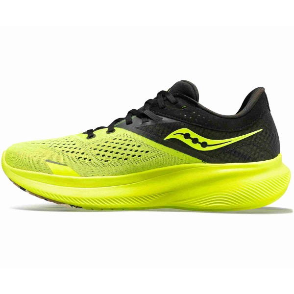 Novi Saucony Ride 16 je ključ do dobrega teka, ne glede na vaš tempo. Prednost daje udobju, saj je bolj blažen na najbolj izpostavljenih mestih, podporo pa daje tam, kjer jo potrebujete.