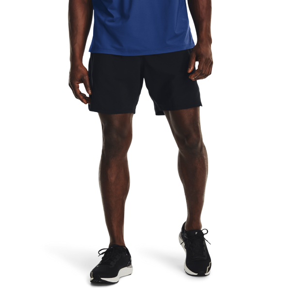 Moške športne kratke hlače Under Armour Launch Elite 2-in-1 7 so zasnovane za aktivne moške, ki iščejo udobje in podporo med tekaškimi in drugimi športnimi aktivnostmi. Te hlače združujejo notranje kompresijske hlače z zunanjim slojem.