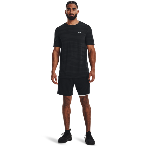 Moške športne kratke hlače Under Armour Vanish Woven 2-in-1 STS 1373764-686 so zasnovane za dinamične moške, ki iščejo udobje in praktičnost med športnimi aktivnostmi. Te hlače združujejo zunanje hlače in notranje kompresijske hlače