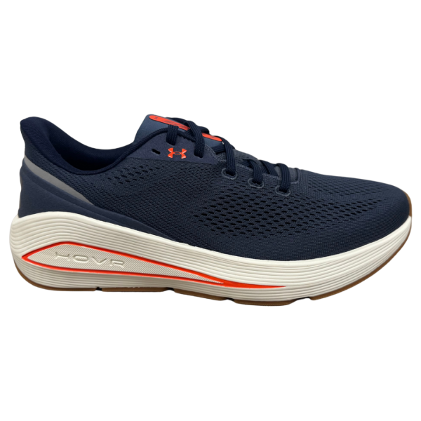 Moške tekaške superge Under Armour SONIC 7 (model 3028002-044) združujejo vrhunsko udobje, podporo in izboljšano amortizacijo. Z zračnim zgornjim delom in trpežnim podplatom so idealne za vsakodnevno tekanje.
