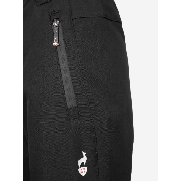 The women's ski pants AULP VIZUV combine waterproofness, breathability, and comfort. 10K/10K membrane, adjustable waist, and snow gaiters for complete protection.