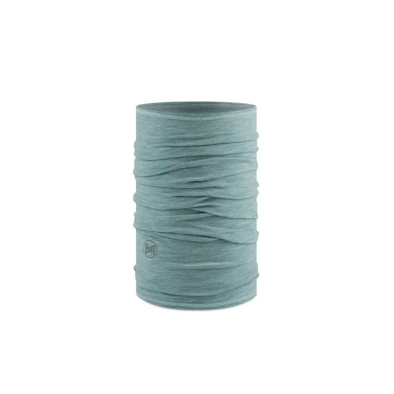 BUFF® višenamjenska cijev izrađena od 100% prirodne merino vune, tanko tkanje gustoće 125 g/m2. Lagana je i svestrana, idealna kao osnovni zaštitni sloj za većinu vremenskih uvjeta.