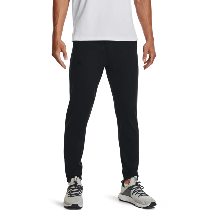 
Moška trenirka Under Armour Meridian Tapered Pants 1373730-001 je zasnovana za udobje in praktičnost med vadbo ali vsakodnevnimi aktivnostmi. Izdelana iz mehkega in raztegljivega materiala, trenirka zagotavlja svobodo gibanja ter udobno prileganje.