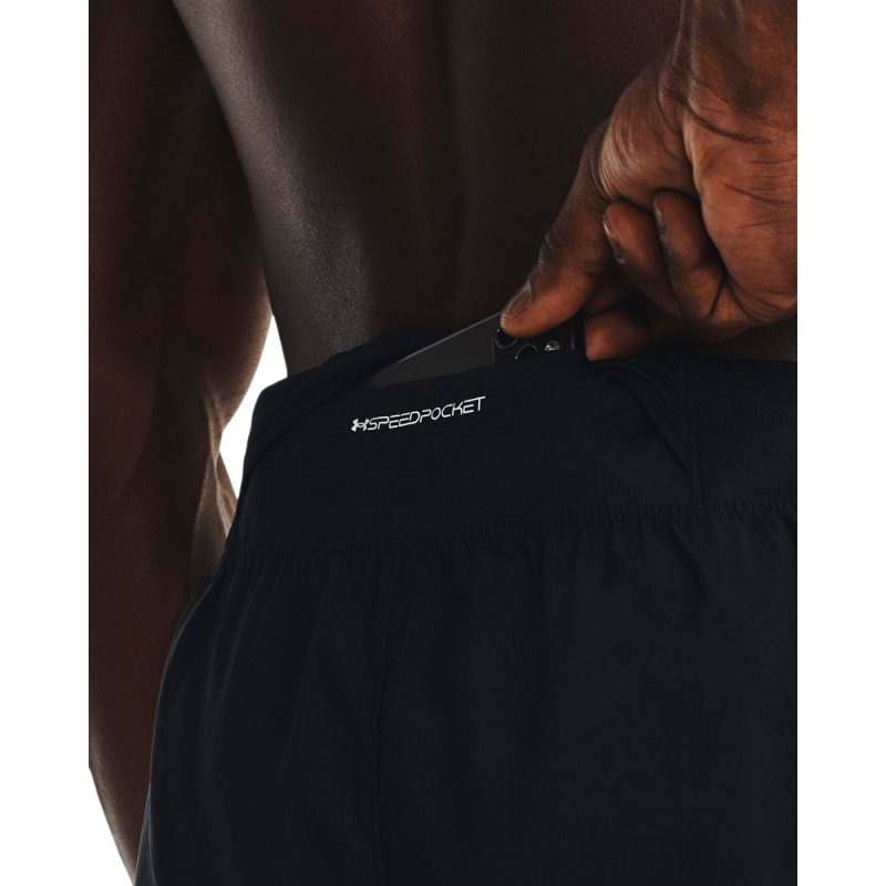 Moške športne kratke hlače Under Armour Launch Elite 2-in-1 7 so zasnovane za aktivne moške, ki iščejo udobje in podporo med tekaškimi in drugimi športnimi aktivnostmi. Te hlače združujejo notranje kompresijske hlače z zunanjim slojem.