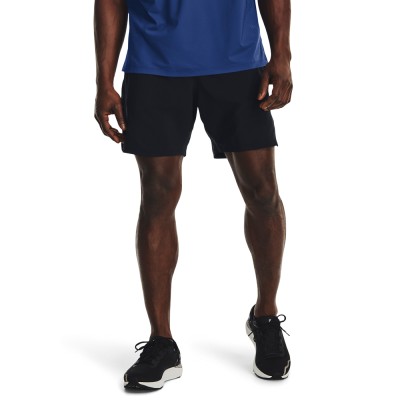 Moške športne kratke hlače Under Armour Launch Elite 2-in-1 7 so zasnovane za aktivne moške, ki iščejo udobje in podporo med tekaškimi in drugimi športnimi aktivnostmi. Te hlače združujejo notranje kompresijske hlače z zunanjim slojem.