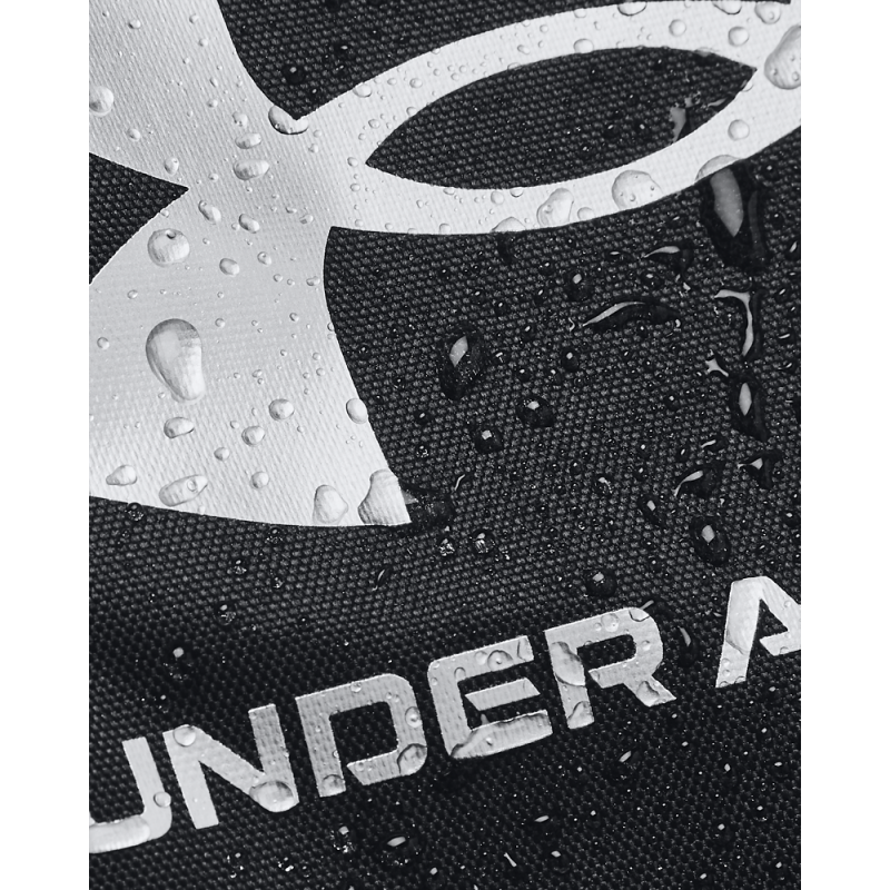 Odkrijte Under Armour Undeniable 5.0 Medium Duffle Bag, idealno športno torbo za aktivne posameznike. Z vodoodbojno zaščito in prostornino 58 litrov, nudi trajnost in funkcionalnost. Številni žepi za enostavno organizacijo in oblazinjen ramenski trak.