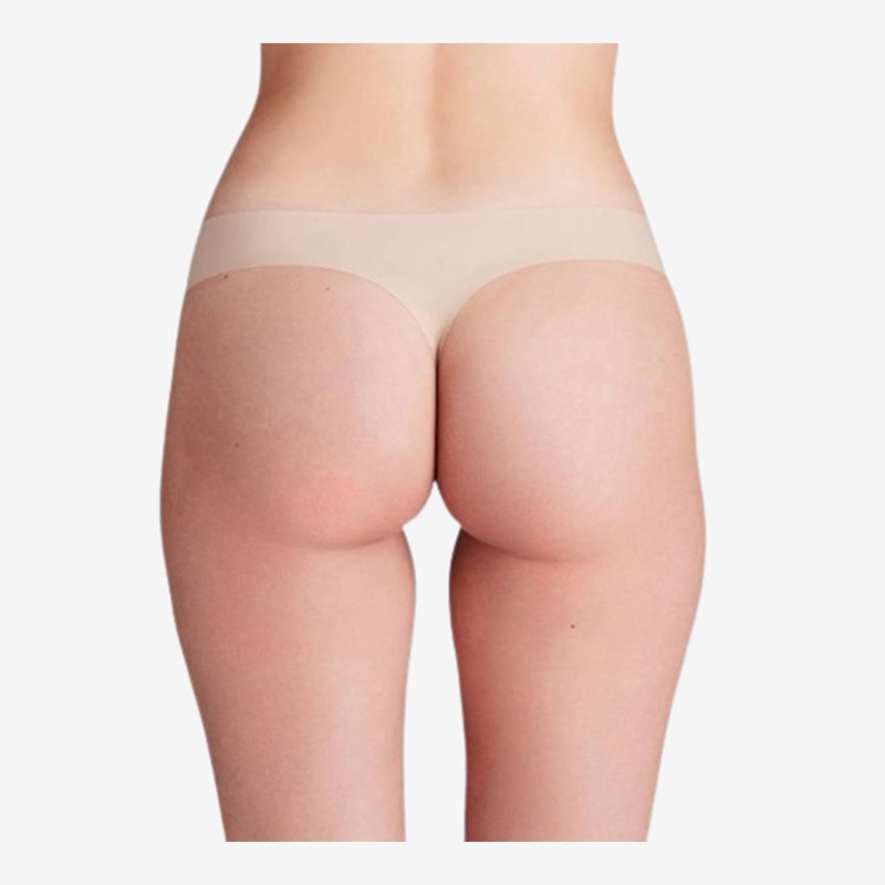 Ženske spodnjice Under Armour Pure Stretch NS Thong zagotavljajo udobje in prilagodljivost skozi ves dan. Izdelane iz mehkega in elastičnega materiala, nudijo brezšivno zasnovo za minimalno draženje in optimalno prileganje. Idealne za vsakodnevno nošenje.