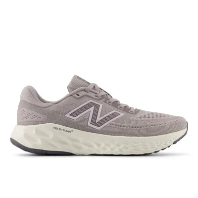 Ženske tekaške superge NEW BALANCE Evoz V4