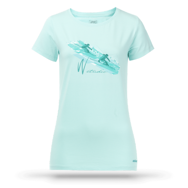 Ženska majica ELAN SKIER BLUE predstavlja najnovejši dizajn, ki združuje udobje in funkcionalnost na najvišji ravni. S klasičnim krojem in kratkimi rokavi v privlačni mint barvi ter potiskom smučarke na prsih, ponuja brezčasen in privlačen videz.