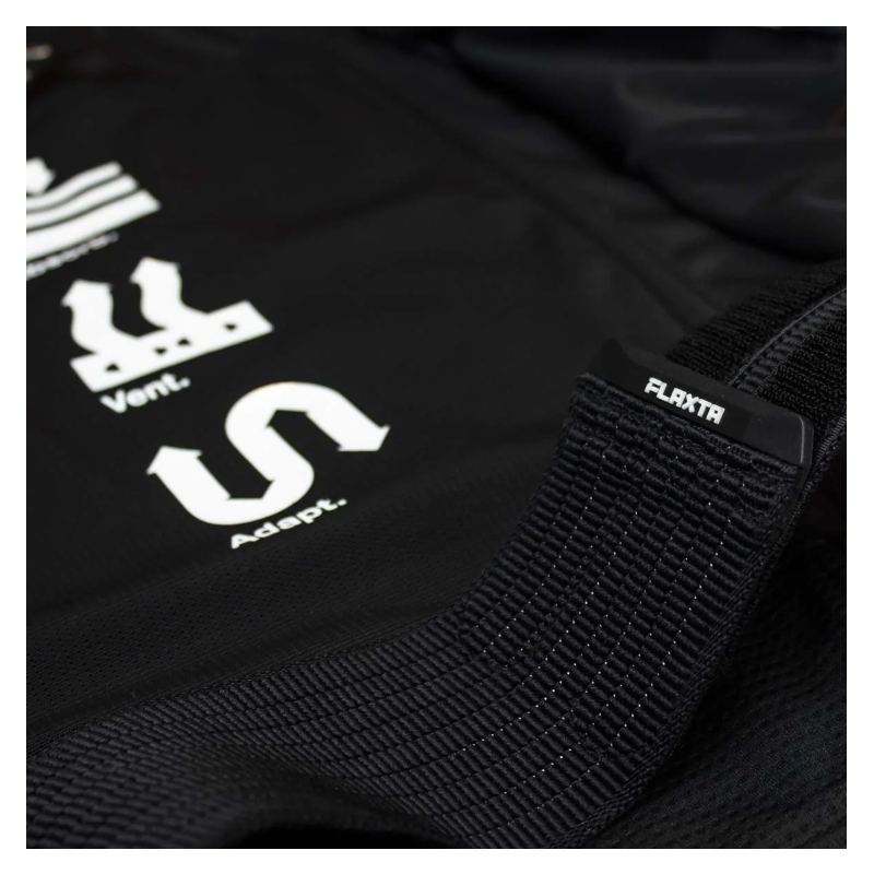 Ženska zaščita za hrbet FLAXTA BEHOLD združuje varnost, udobje in fleksibilnost. Zračna, lahka in certificirana po EN 1621-2. Idealna za smučanje in deskanje.